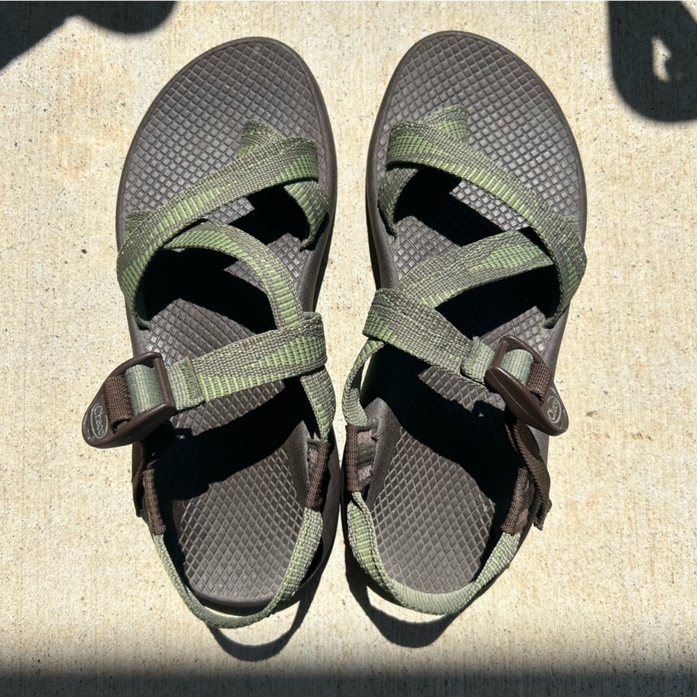 Women’s 8 Chaco Sandals